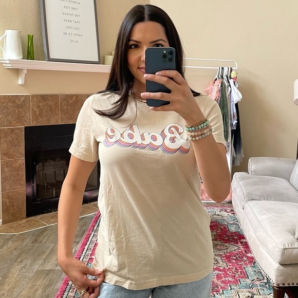 Babe graphic t-shirt yellow pastel color shirt sleeve - Picture 5 of 5